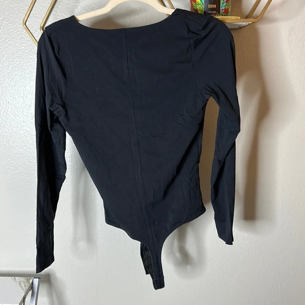 Everlane The Long Sleeve V- Neck Bodysuit Black NWT